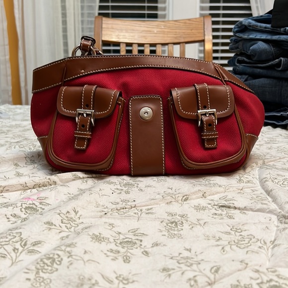 Red Prada hand bag made in Milan - Picture 2 of 5
